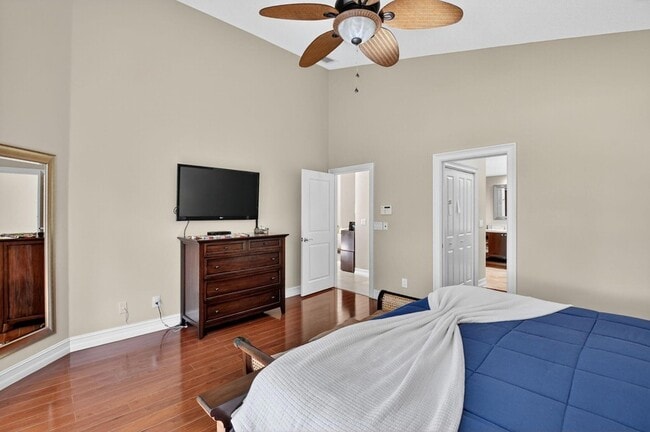 Building Photo - 5850 NW 21st Ave