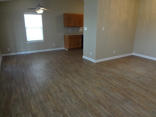 Building Photo - 4648 Birmingham Drive