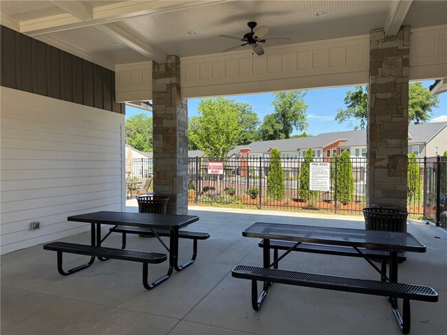 Building Photo - 1694 Gunnin Trce NW