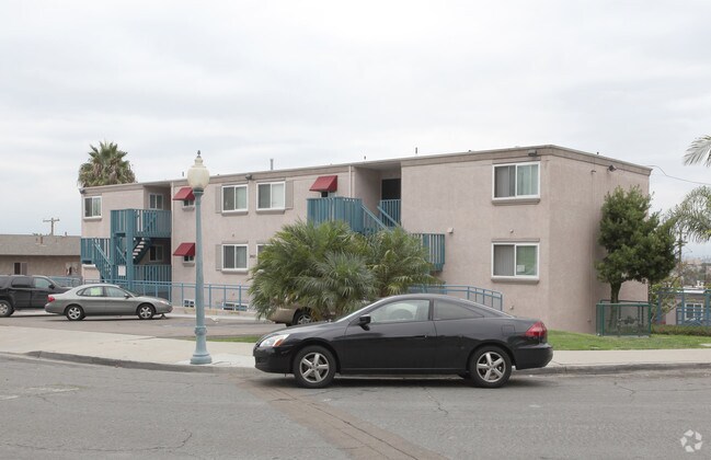 Primary Photo - Grant Heights Park Apartments