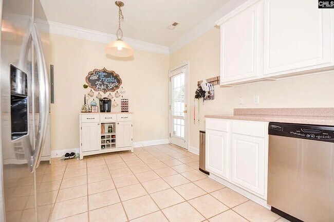 Building Photo - 410 Hampton Forest Dr