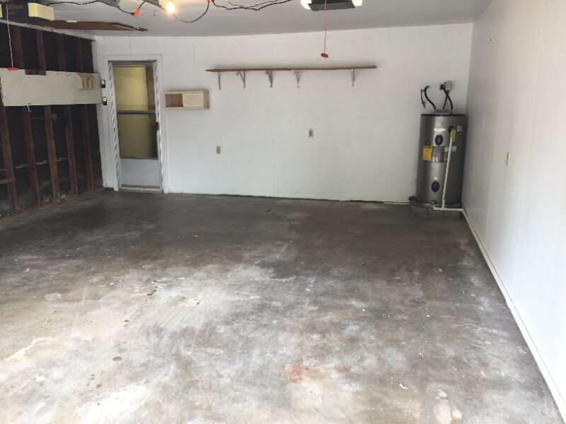 Building Photo - 504 Highland Dr