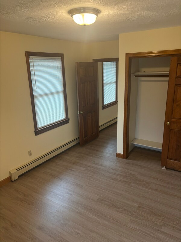 Building Photo - 26 Reed Hill Rd