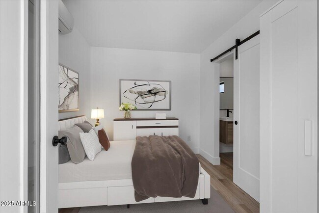 Building Photo - 220 W Monterosa St