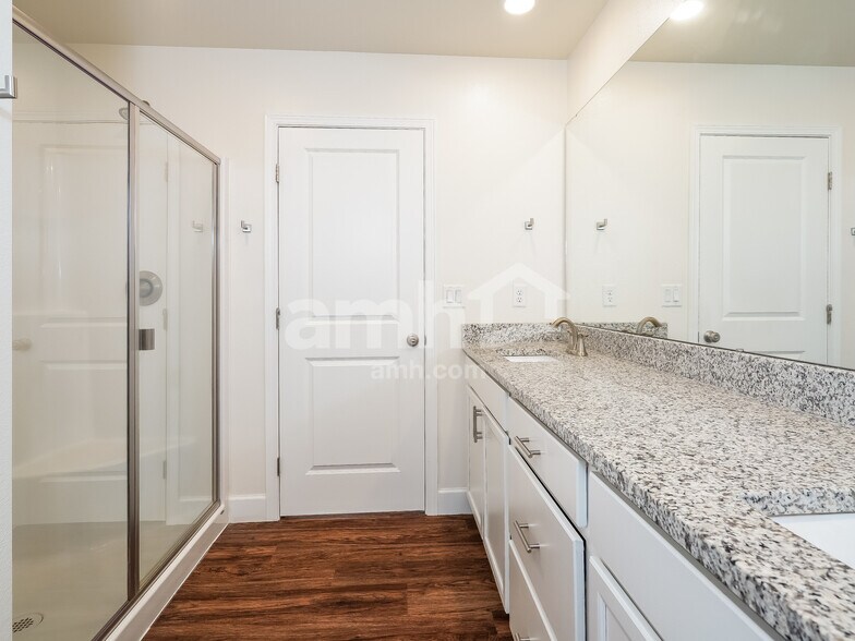 Building Photo - 1455 92nd Way SE