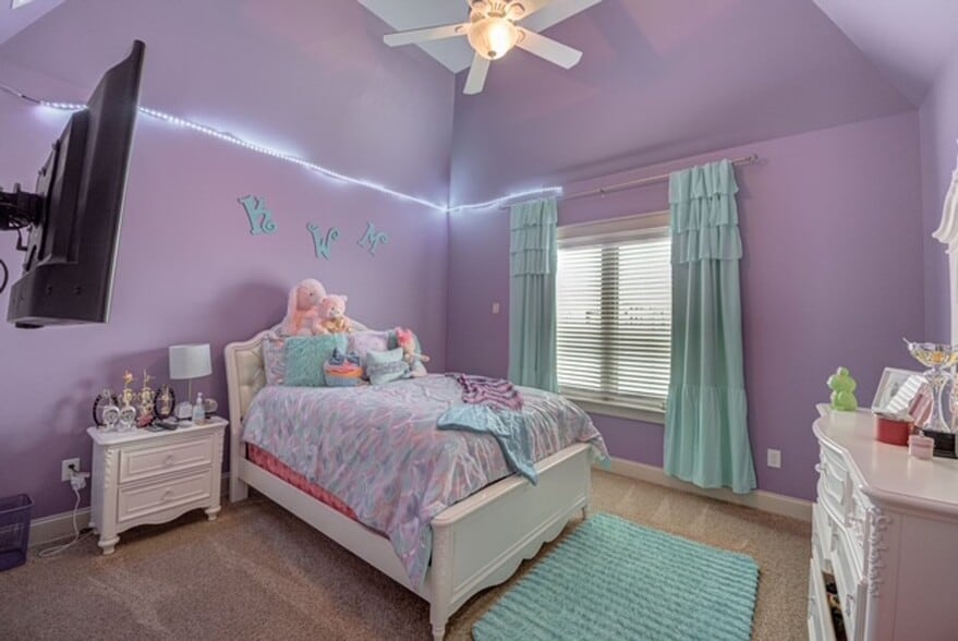 Building Photo - 30 Winslow Cv