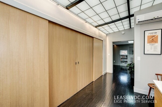 Building Photo - 1964 2nd St NW