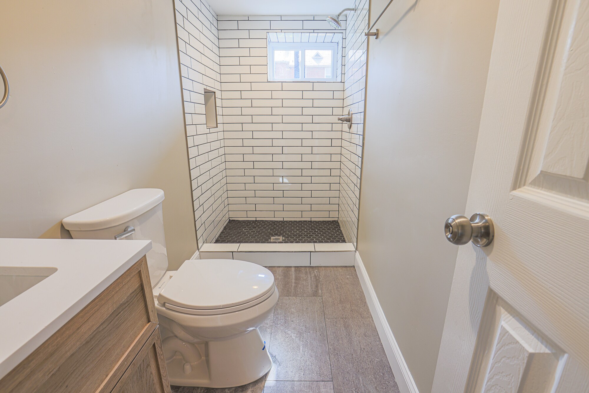 Basement full bath - 3825 Rexmere Rd