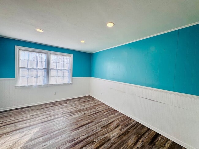 Building Photo - Spacious 4-bedroom, 2.5-bath home in Virginia Beach