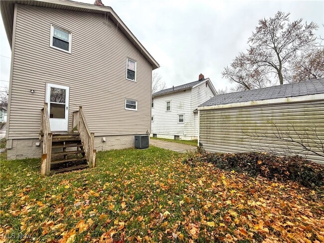 Building Photo - 1206 Pitkin Ave