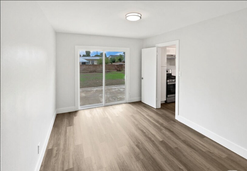 Building Photo - 704 Mountain Ave