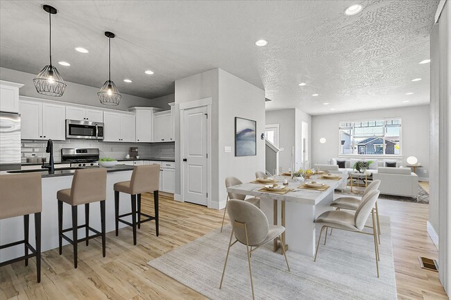 Building Photo - Perfectly designed 5-bedroom, 3-bath single family home