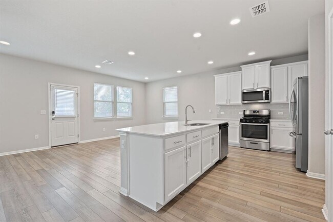 Building Photo - 1213 Devon Stetson Pl