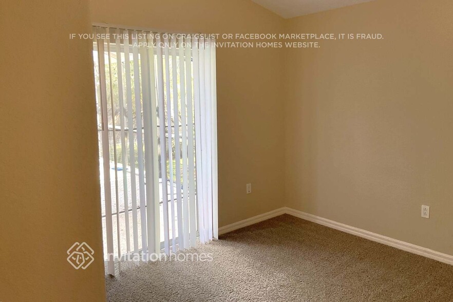 Building Photo - 102 Vine Dr