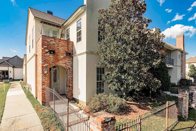 Building Photo - 755 Boxelder Dr