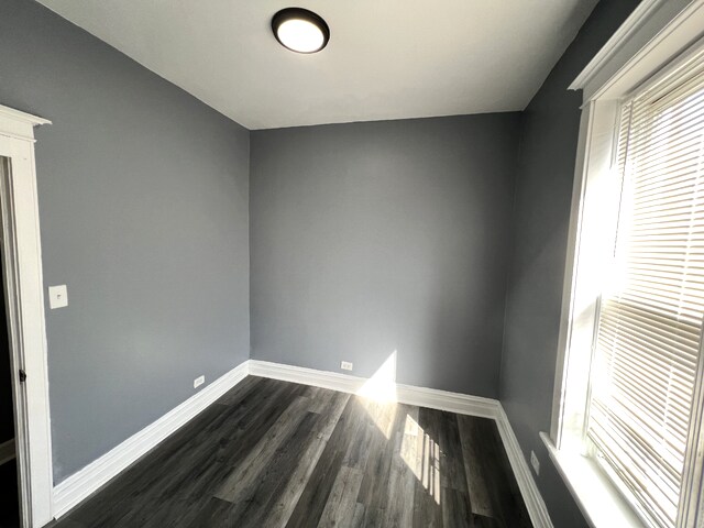 Building Photo - 6630 S Rhodes Ave