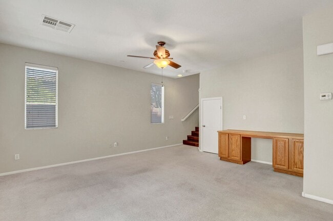 Building Photo - 3 Bedroom Split Level Home in Centennial H...