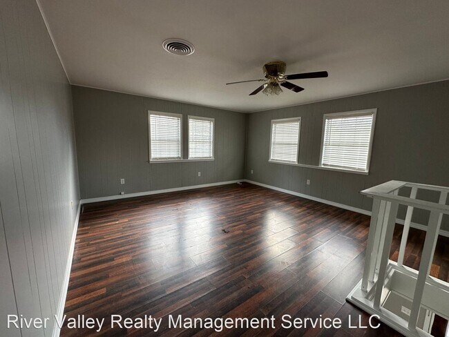 Building Photo - 4 br, 2 bath House - 1224 E Aspen Lane