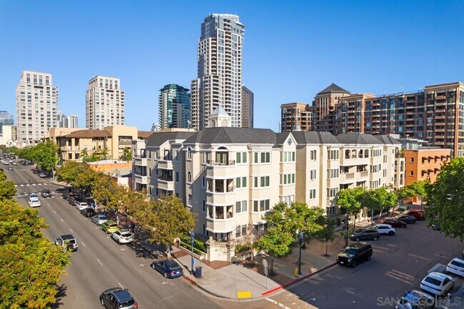 Building Photo - 655 Columbia St