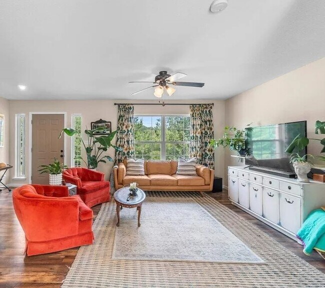 Building Photo - 1405 Prospect Dr