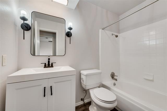 Building Photo - 1804 Ridgeview Plaza