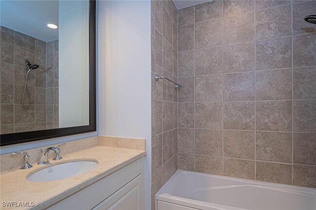 Building Photo - 5068 Annunciation Cir
