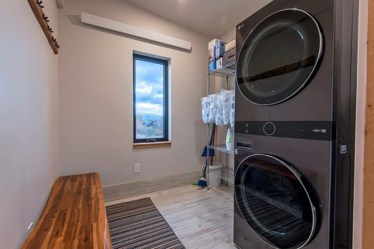 Building Photo - 73 N Beryl Ave