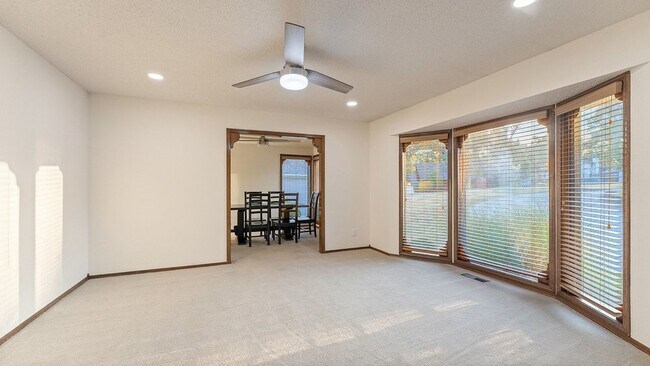 Building Photo - 403 S 37th St