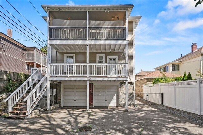 Building Photo - 10 Charlemont St