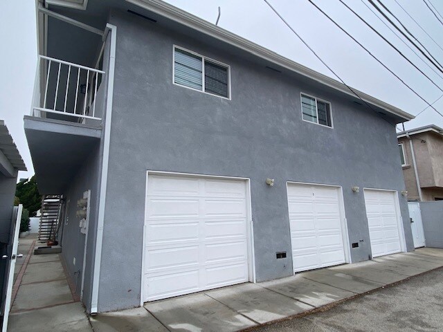 Building Photo - 2602 Apple Ave