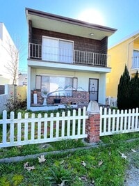 Building Photo - 3820 W 242nd St