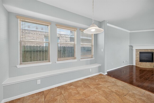 Building Photo - 20718 Bandrock Terrace