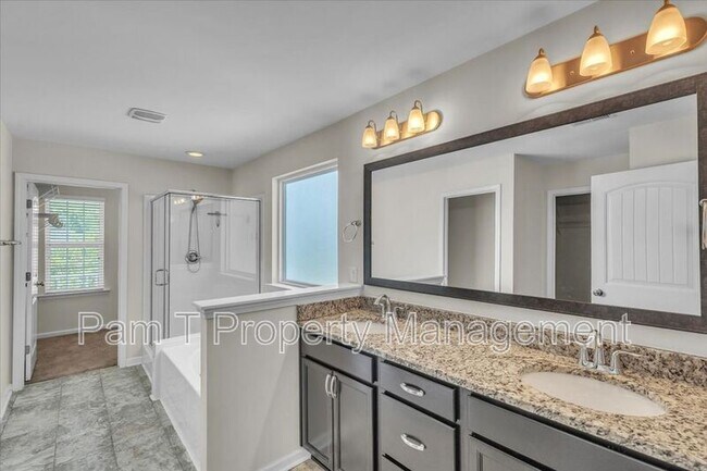 Building Photo - 356 Casey Dr