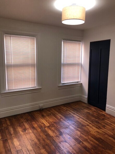 Building Photo - 4406 Cessna Way