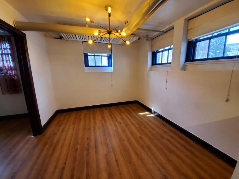 Building Photo - 963 Logan St