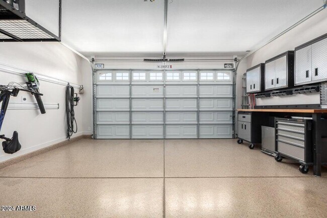 Building Photo - 9001 W Rancho Dr