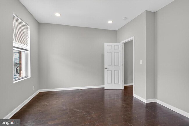 Building Photo - 1626 N 25th St
