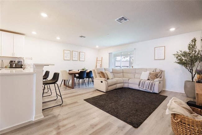 Building Photo - 2884 Idyll Lks Cir