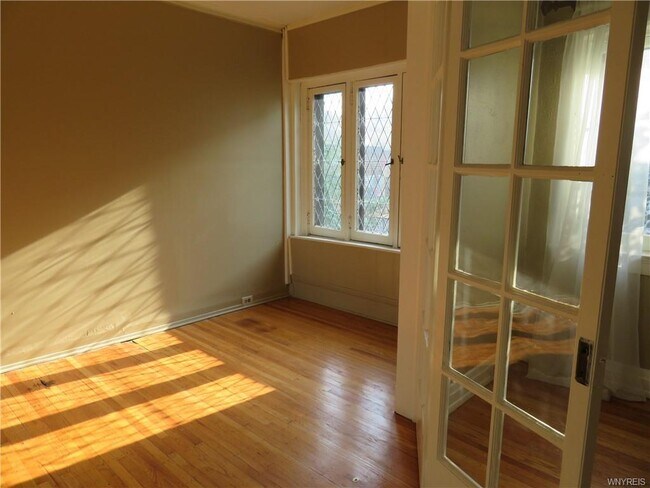 Building Photo - 125 Elmwood Ave