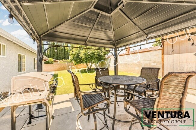 Building Photo - Charming 4-Bedroom  2B- Bath Home in Fillmore!