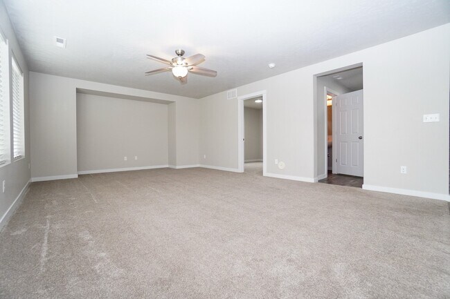 Building Photo - 13776 S Piano Ave