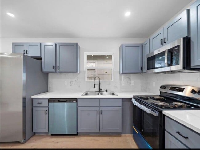 Building Photo - 3521 McIlhenny St