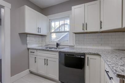 Building Photo - 4332 Fowler Ave