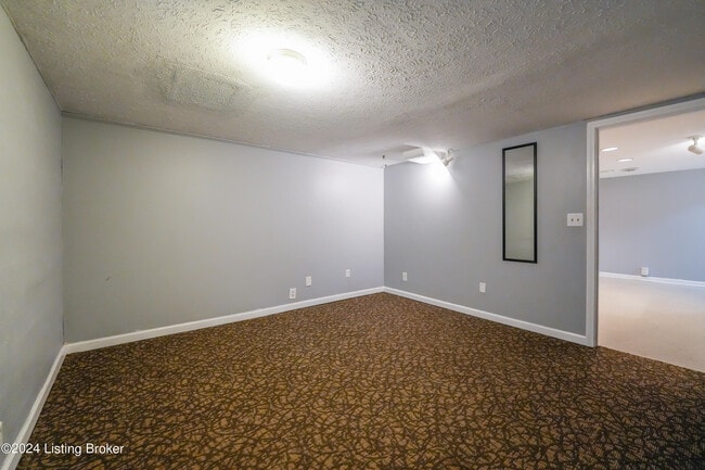 Building Photo - 9903 Welshpool Ct