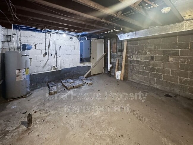 Building Photo - 1414 Park Ave