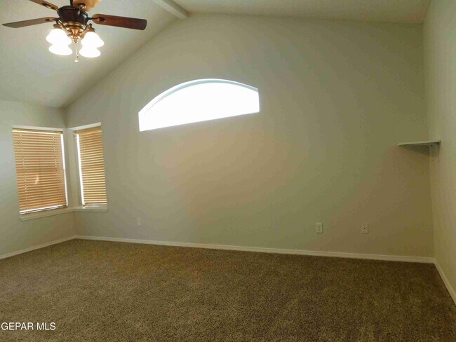 Building Photo - 5025 Ballinger Dr