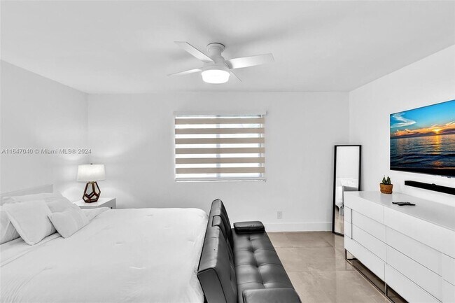 Building Photo - 9940 Watermill Cir