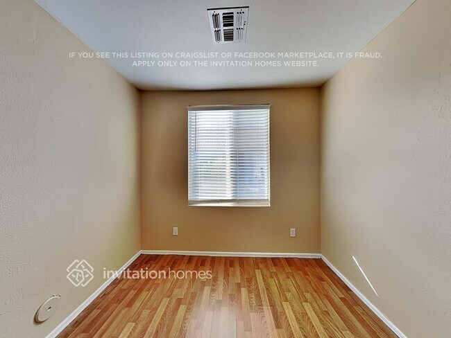 Building Photo - 1868 W Renaissance Ave