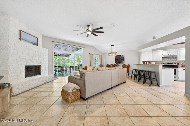 Building Photo - 3534 Millcrest Dr