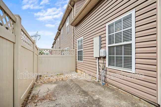 Building Photo - 8619 Altesse Way